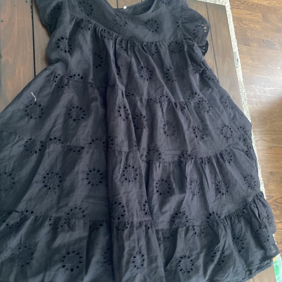 Black Cap Sleeve Embellished dress - Picture 6 of 9